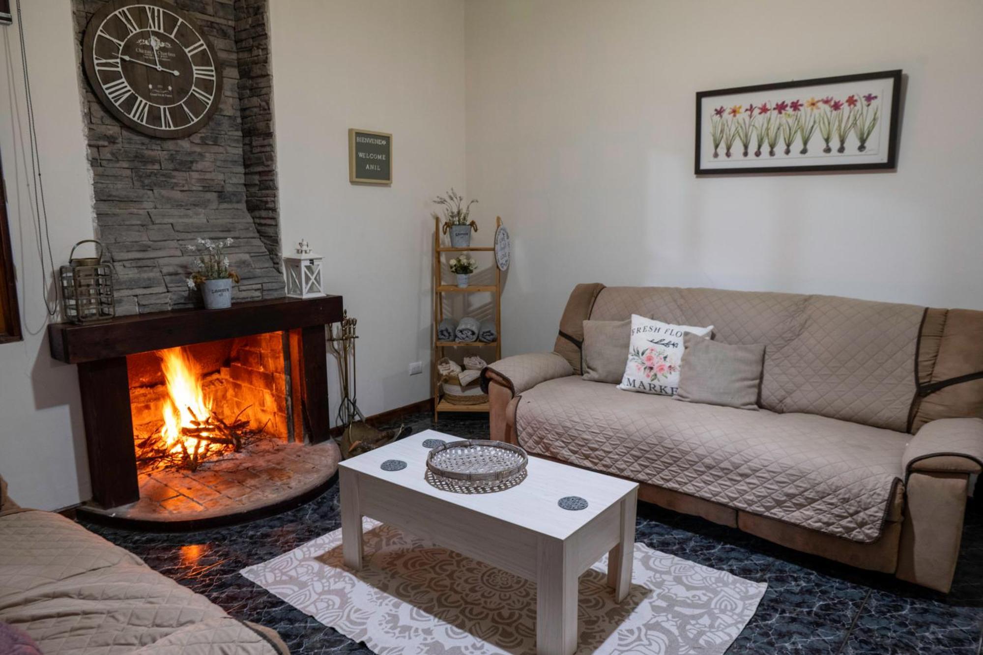 Country House, Cozy Fireplace And An Amazing View Καρτάγο Εξωτερικό φωτογραφία